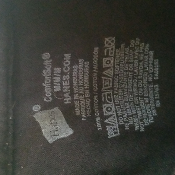 Black vinyl print handmade tee shirt size medium 100% cotton - Picture 4 of 4